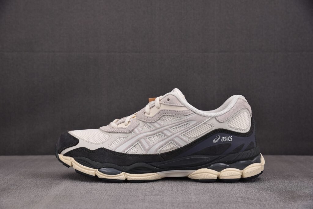 Asics Gel-NYC White Smoke Grey 1203A383-111 (ZC)