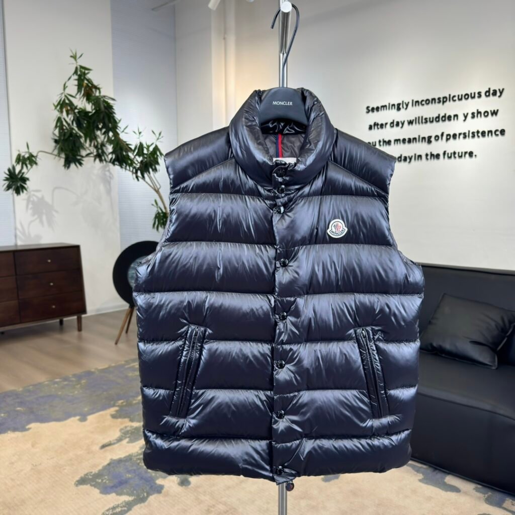 Moncler Bodywarmer “Black”