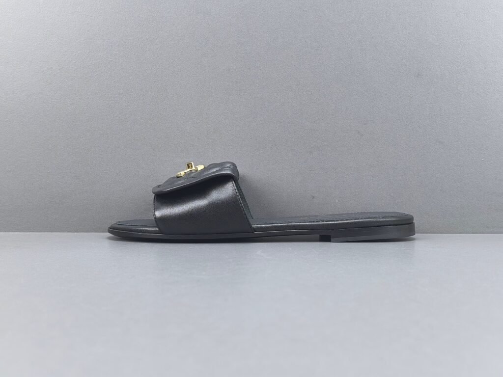 Chanel 25P Slippers (GOD)